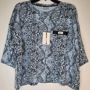 DKNY NWT Waist Length Shirt sz md